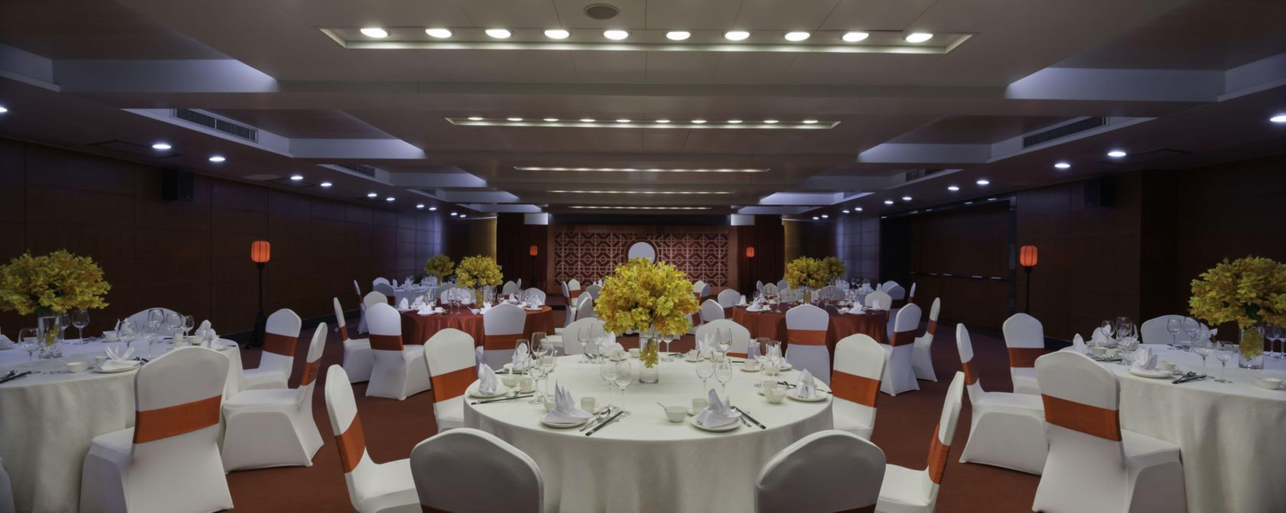Crowne Plaza Futian, Near To Convention&exhibition Centre, Stock Exchange And Civic Center, Outdoor Heated Pool Hotel