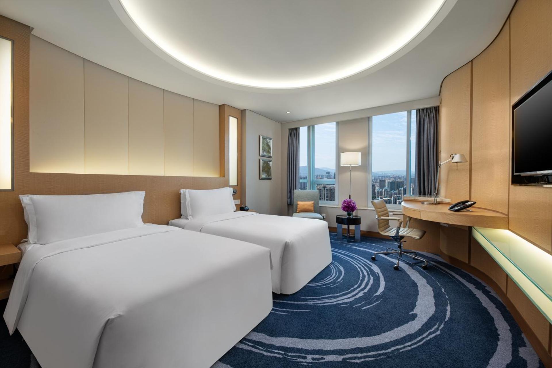Hotel Crowne Plaza Futian, Near To Convention&exhibition Centre, Stock Exchange And Civic Center, Outdoor Heated Pool