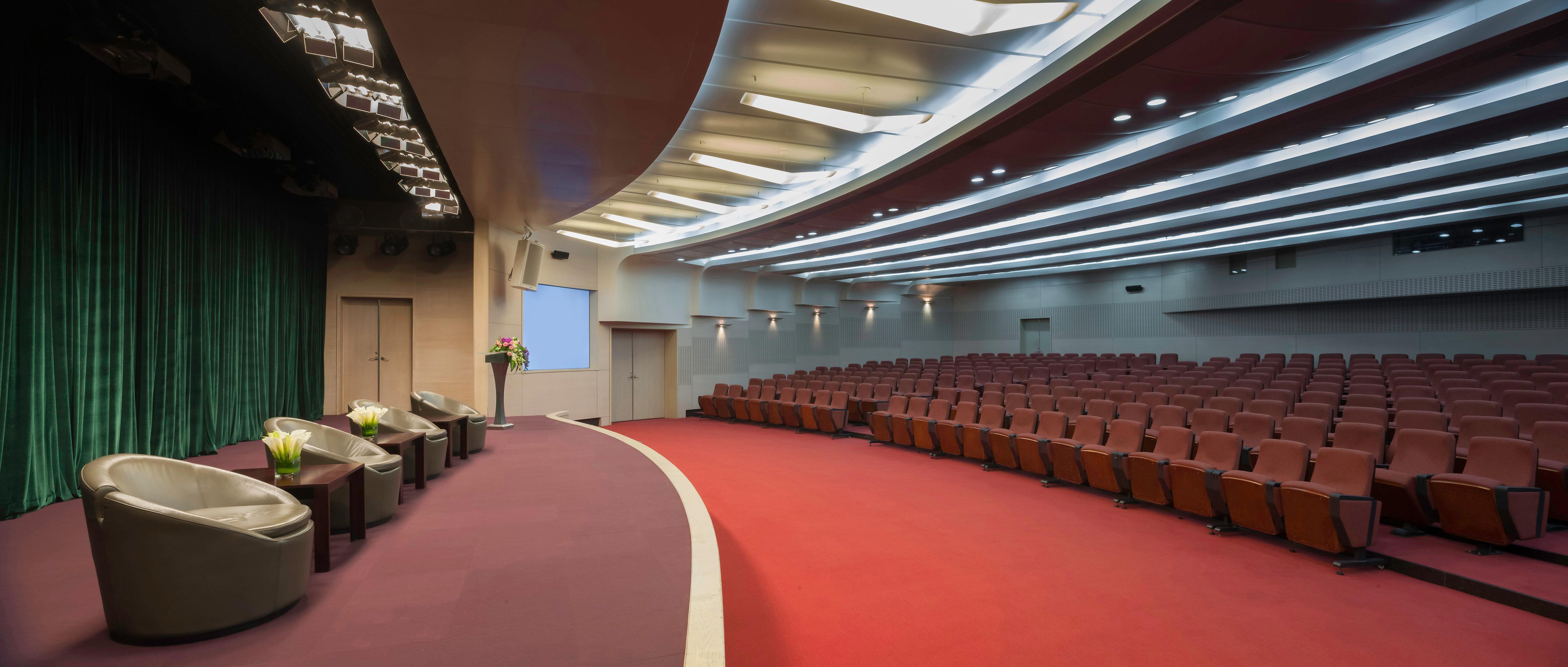 โรงแรม Crowne Plaza Futian, Near To Convention&exhibition Centre, Stock Exchange And Civic Center, Outdoor Heated Pool 5*