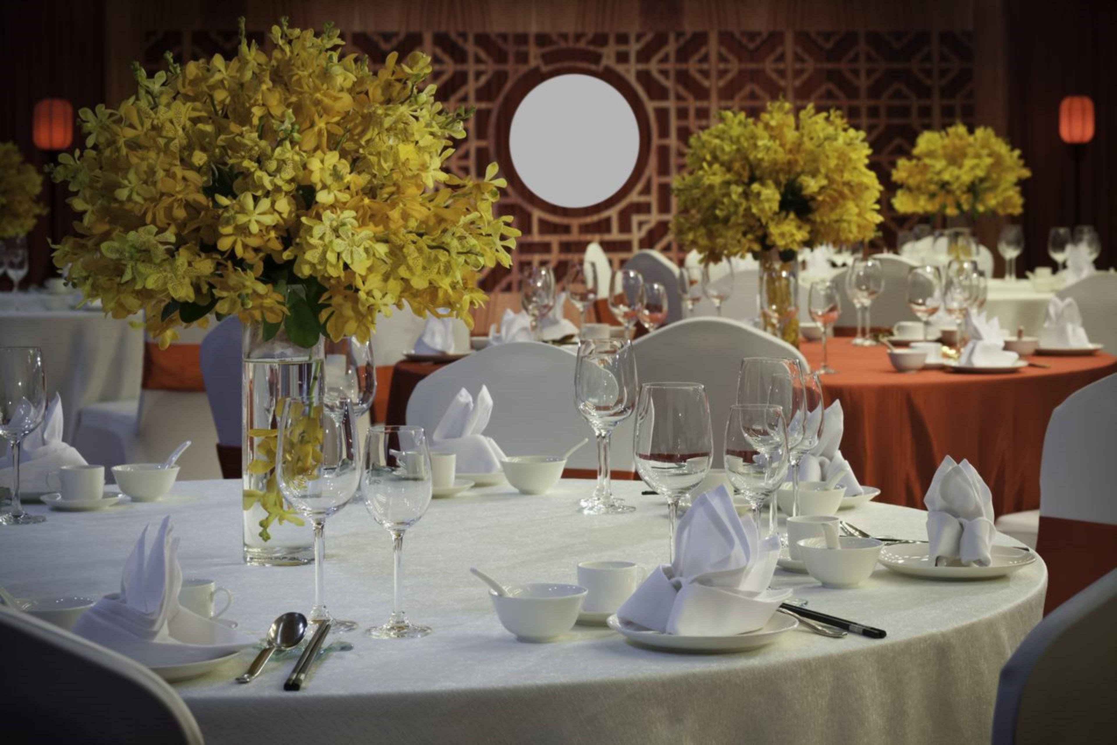 Crowne Plaza Futian, Near To Convention&exhibition Centre, Stock Exchange And Civic Center, Outdoor Heated Pool โรงแรม 5*