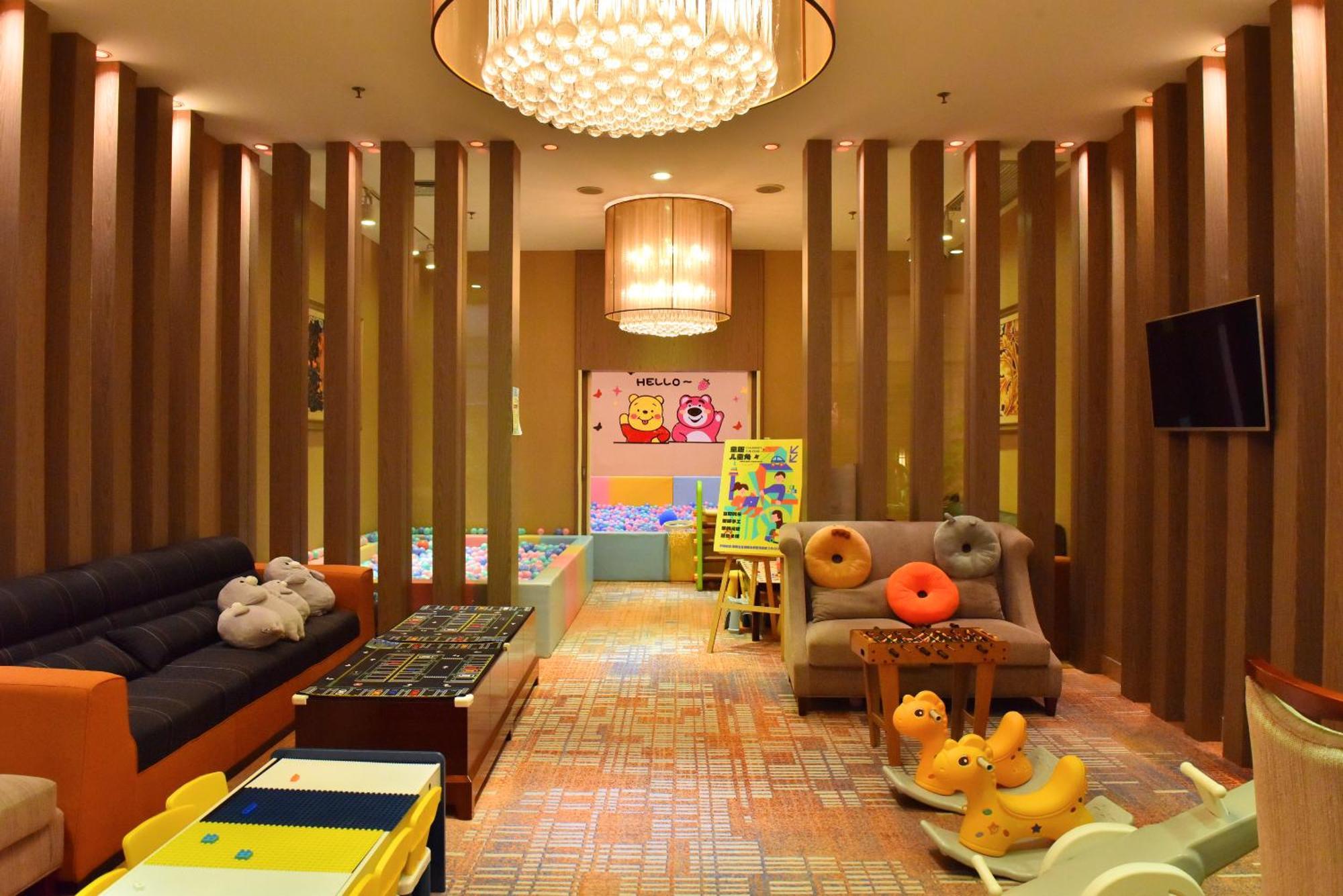 Crowne Plaza Futian, Near To Convention&exhibition Centre, Stock Exchange And Civic Center, Outdoor Heated Pool ホテル 深セン市