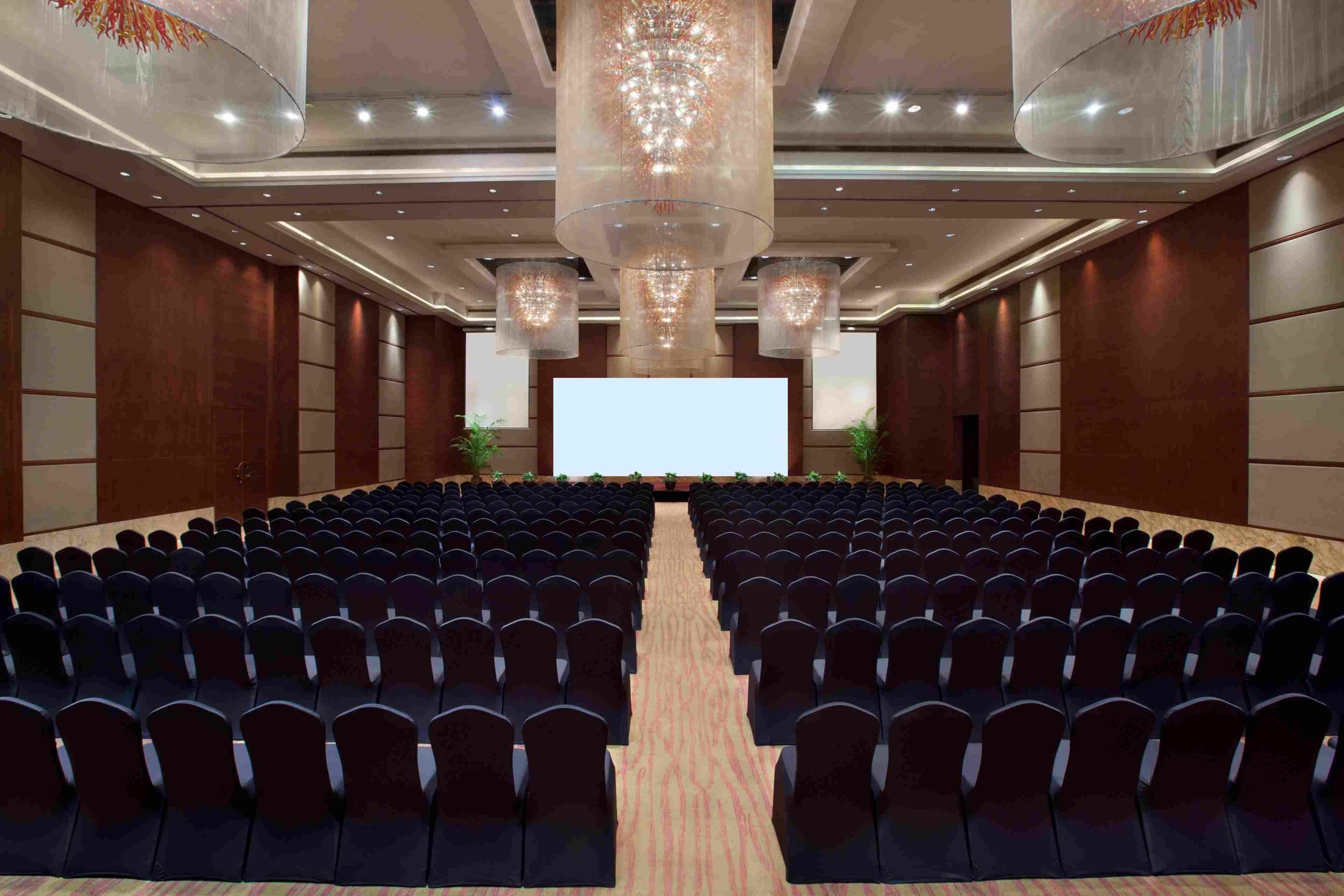 Crowne Plaza Futian, Near To Convention&exhibition Centre, Stock Exchange And Civic Center, Outdoor Heated Pool ホテル 深セン市